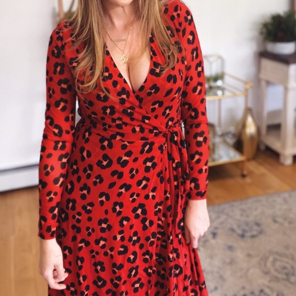NWOT Cabi Viviene Siren Wrap Dress Size M #5771 Red leopard Print Dress - Picture 11 of 15